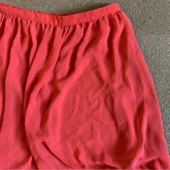 LC Floaty High-Low Skirt - Picture 6 of 10